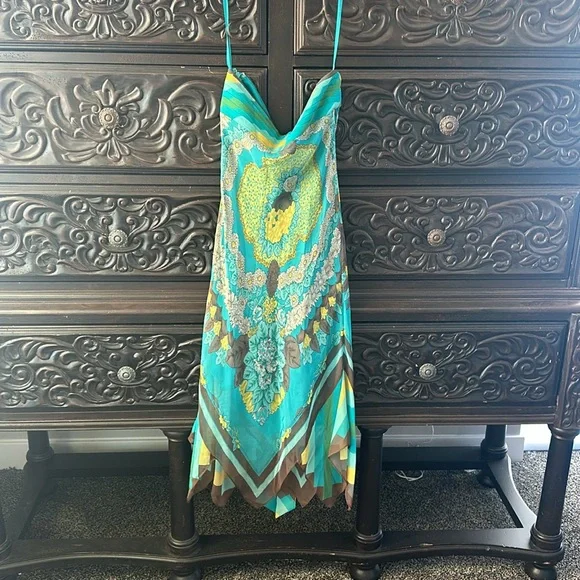 Strapless BCBG size 2 dress great shape worn ones for salsa dancing - Picture 3 of 3